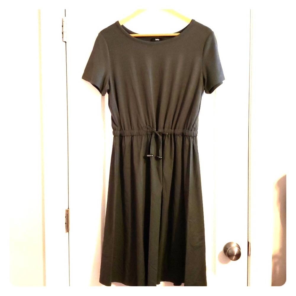Super Cute Mossimo Fern or Olive Green Dress